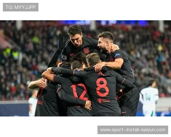 皇马欧冠主场对阵尤文图斯赛前举行默哀仪式深切缅怀传奇名宿